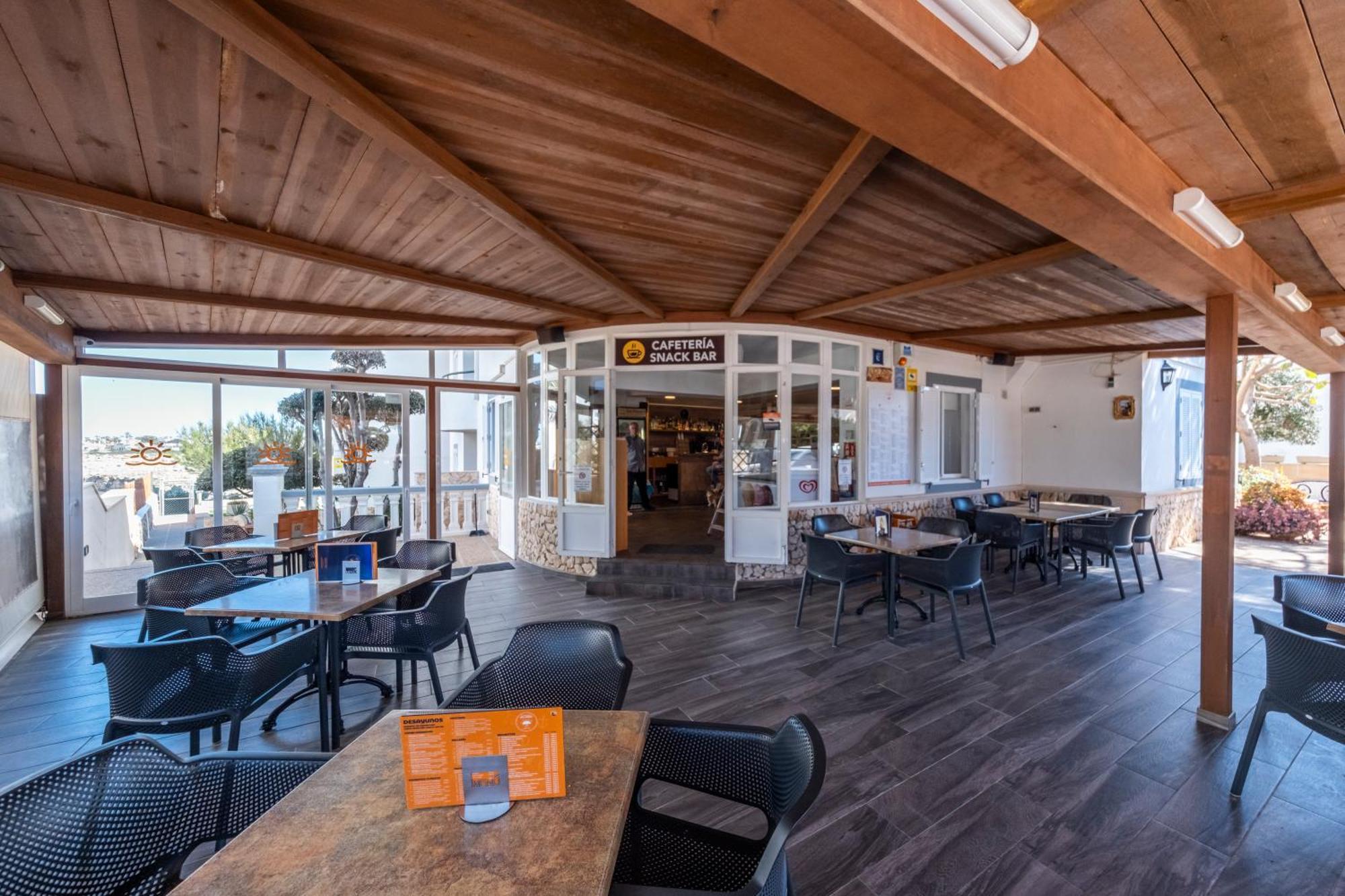 Apartamentos Sol Ponent Cala Blanca Kültér fotó