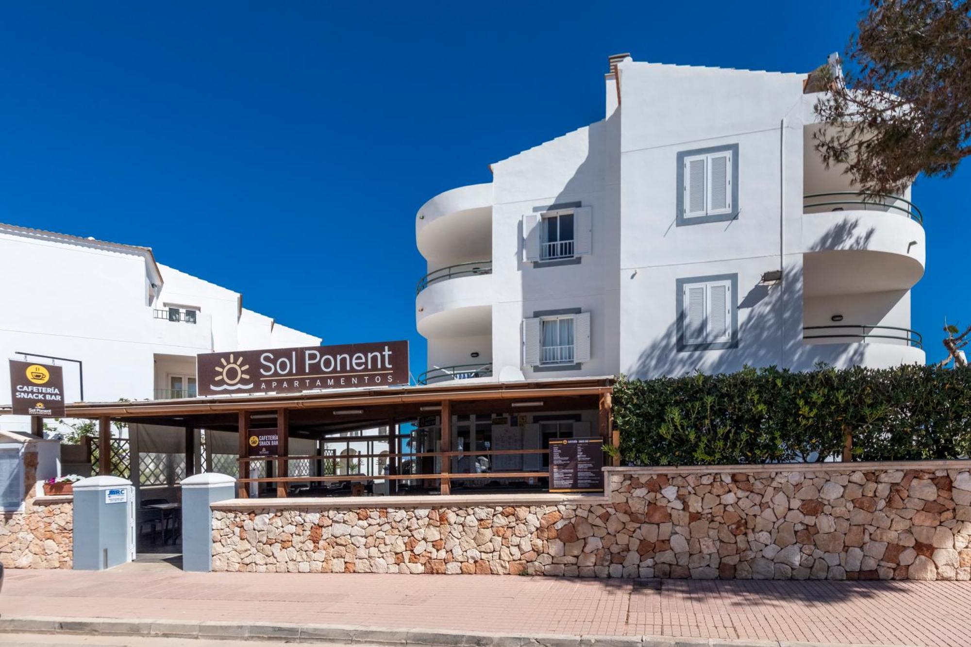 Apartamentos Sol Ponent Cala Blanca Kültér fotó