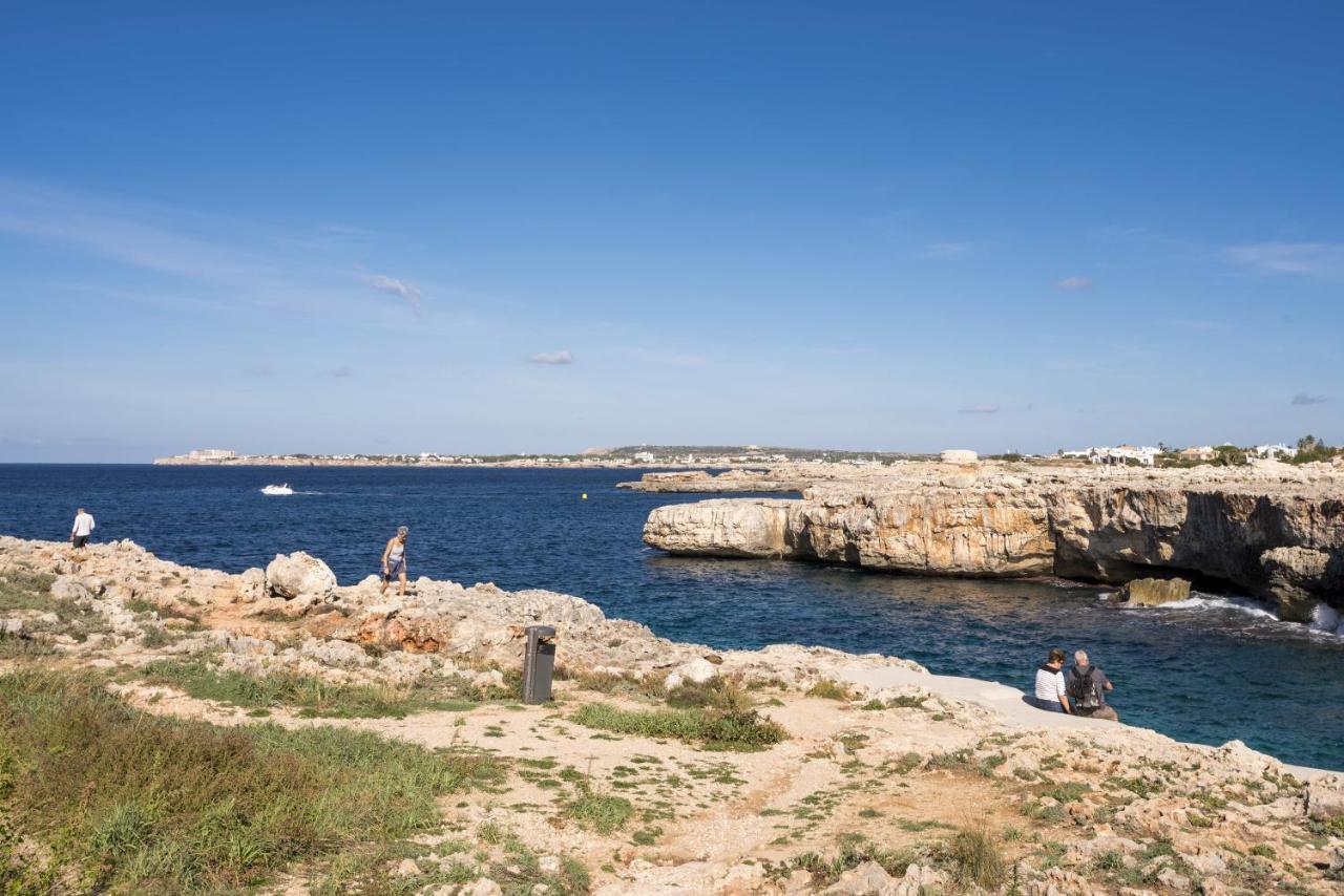 Apartamentos Sol Ponent Cala Blanca Kültér fotó