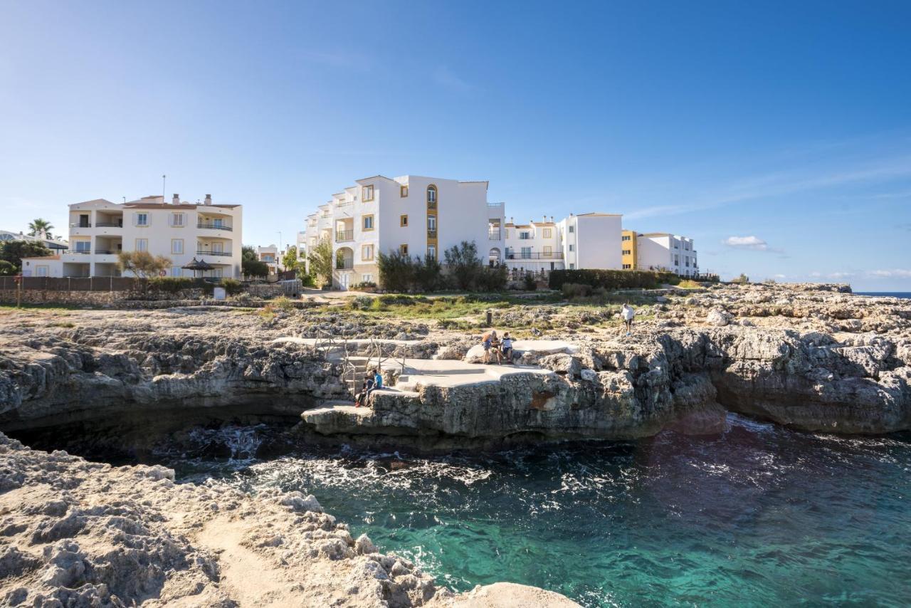 Apartamentos Sol Ponent Cala Blanca Kültér fotó