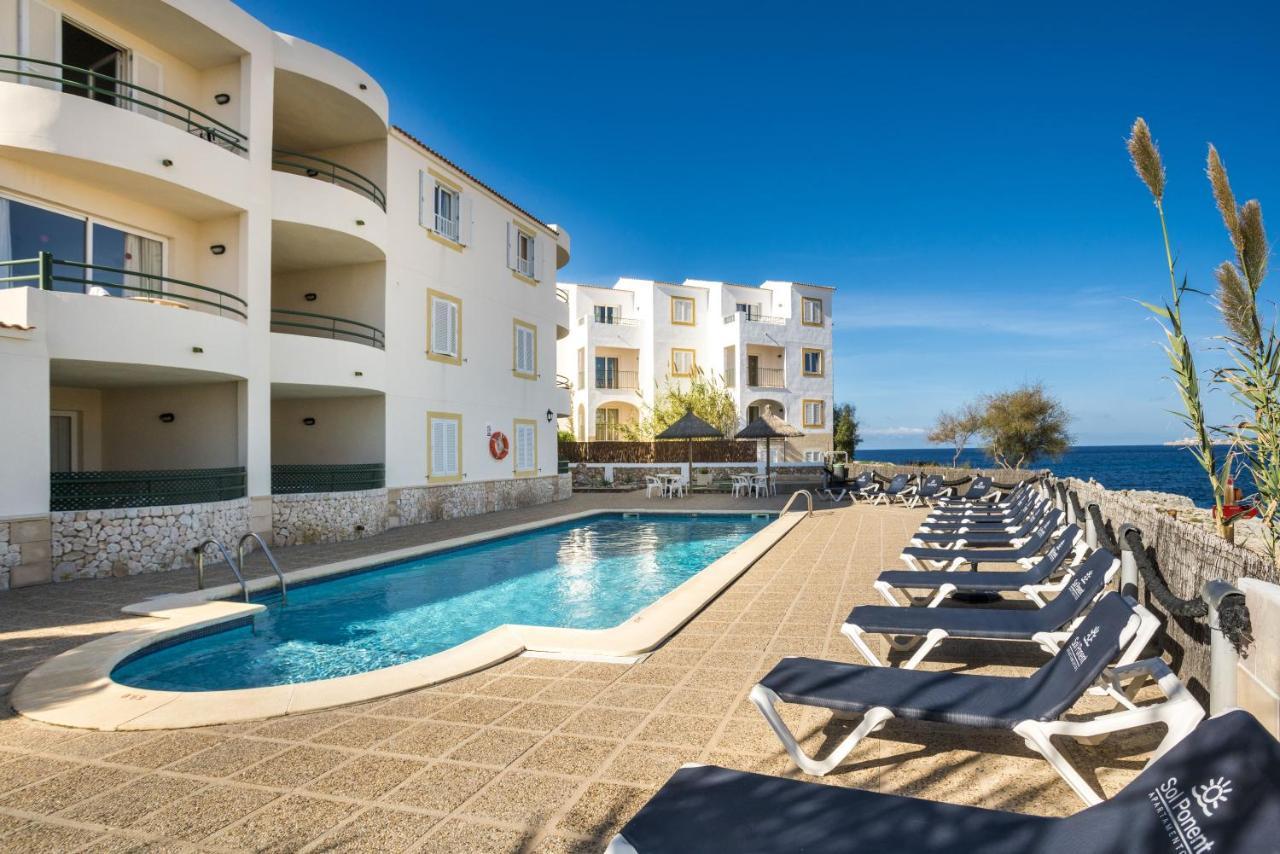 Apartamentos Sol Ponent Cala Blanca Kültér fotó
